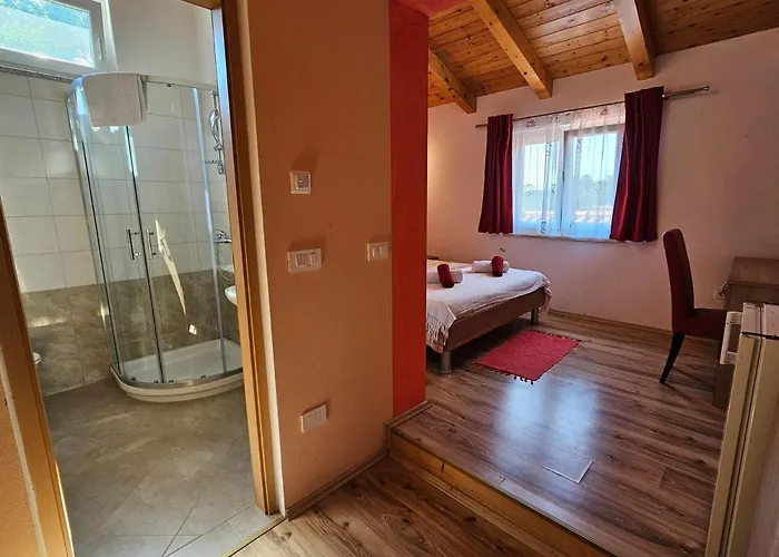 Apartamento And Agroturist *