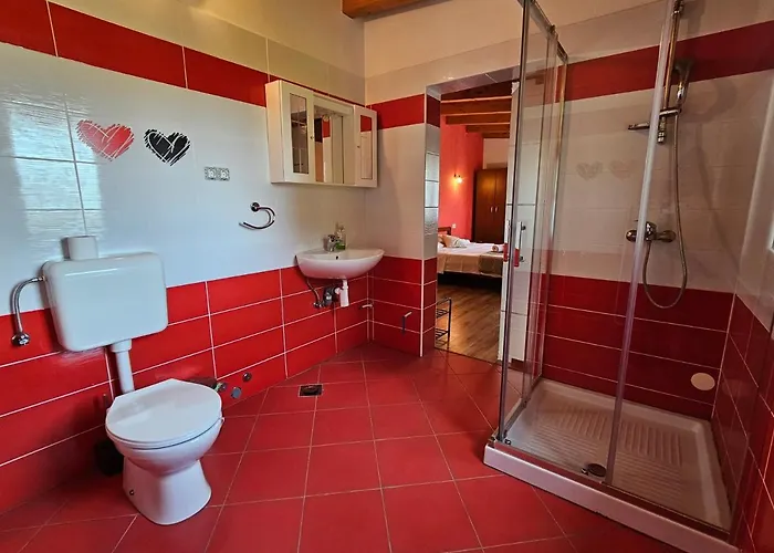 And Agroturist 로비니