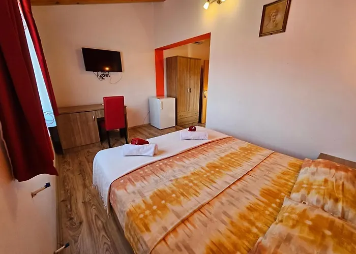 And Agroturist * Ρόβινι